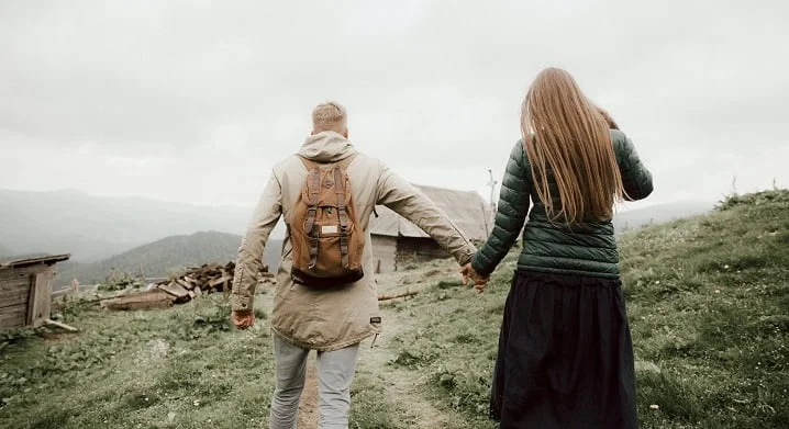 Couple walking through the countryside during outdoor therapy at a drug and alcohol rehab clinic in Durham Couple walking through the countryside during outdoor therapy at a drug and alcohol rehab clinic in Durham