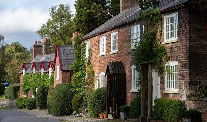 Outside photo of a drug and alcohol rehab clinic in Herefordshire